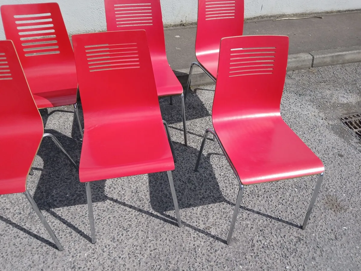 Chairs 💺 💺 💺 💺 💺 💺  lot of (6)..delivered - Image 2