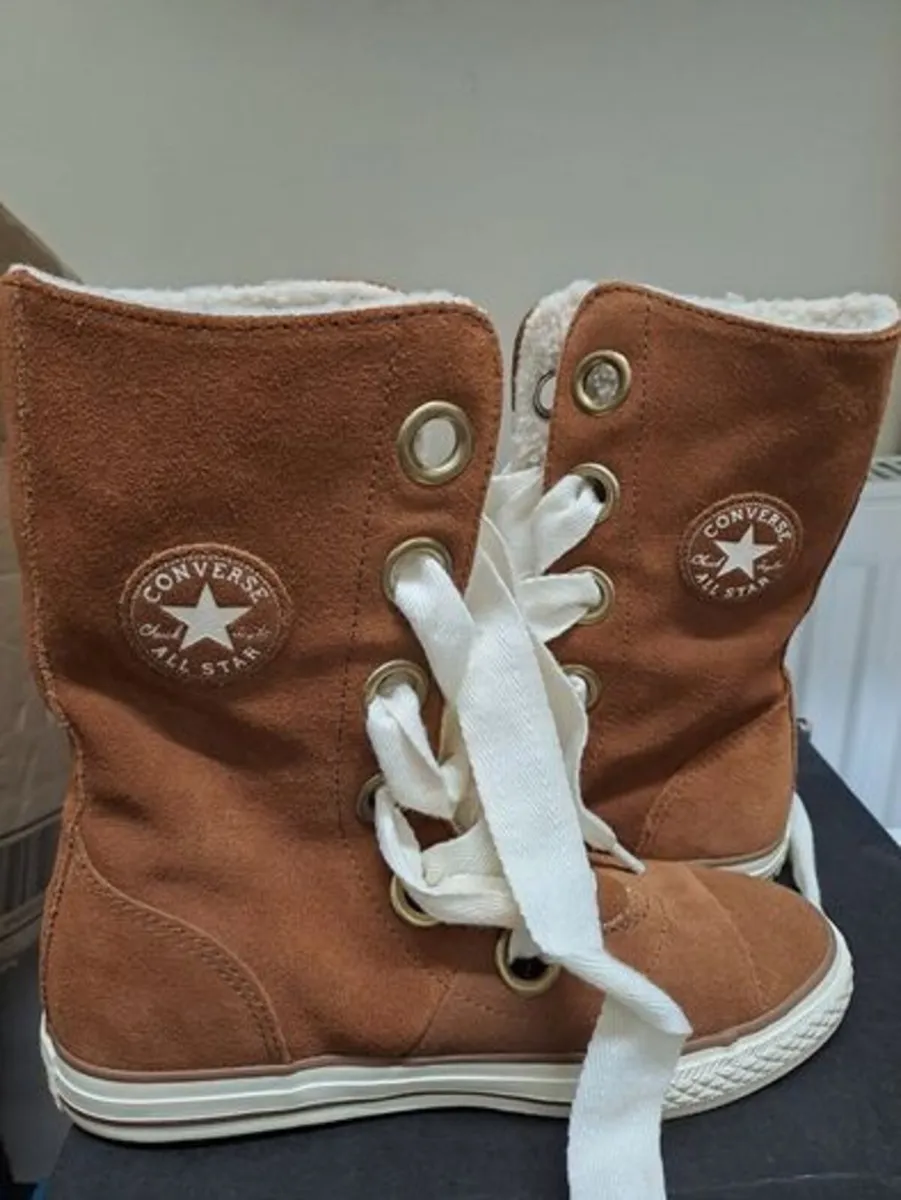Converse All Star Suede Boots Size UK 4 - Image 1