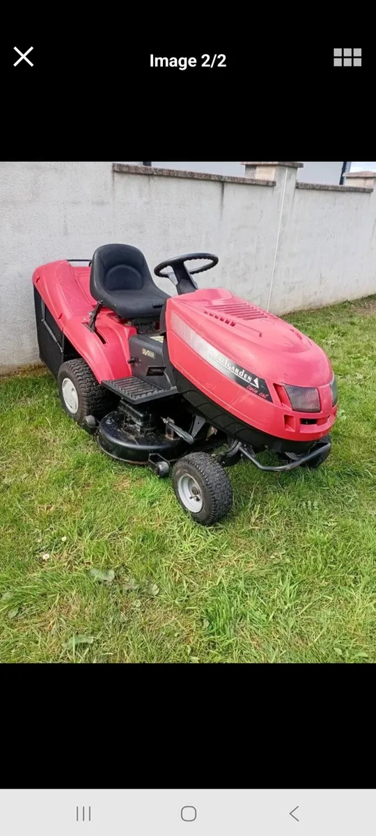 Castle garden ride on lawnmower for sale. - Image 1