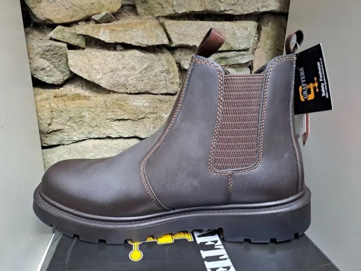 Grafters Safety boots size 16 - Image 1