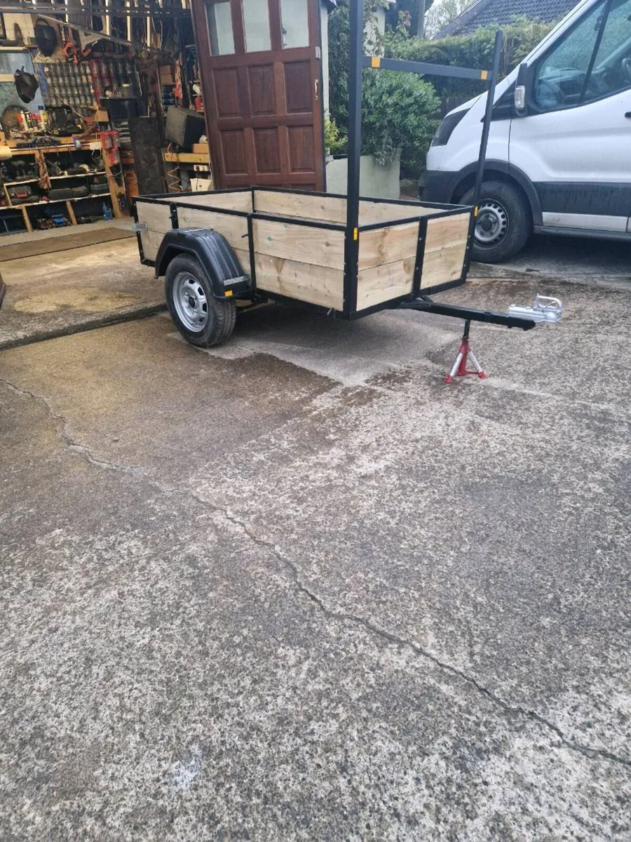 Trailer - Image 1