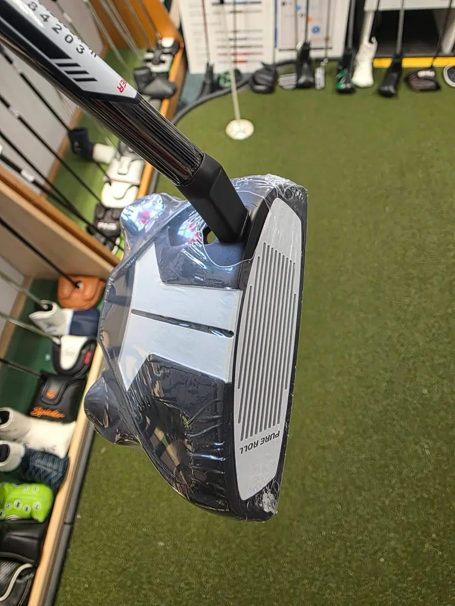 Brand New Taylormade Spider Tour Putter - Image 3