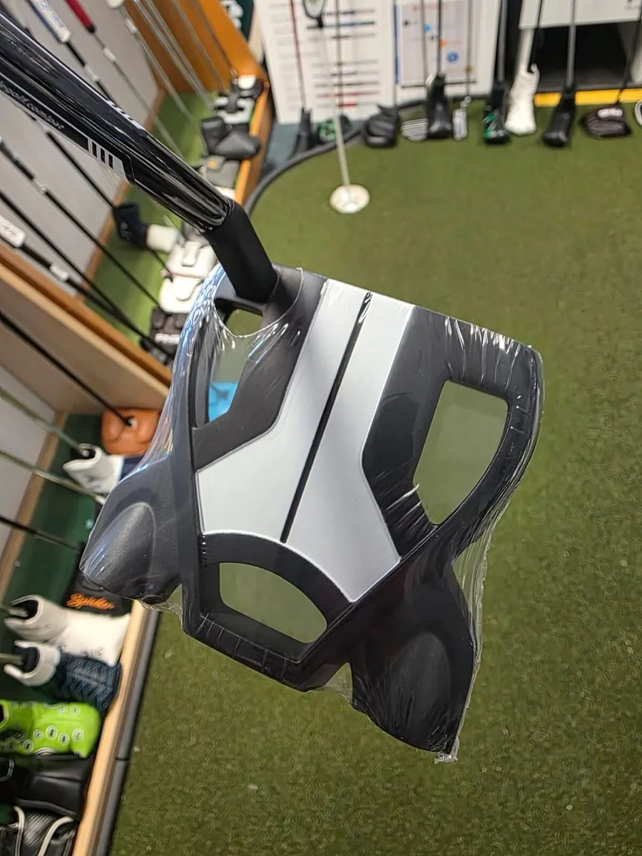 Brand New Taylormade Spider Tour Putter - Image 2
