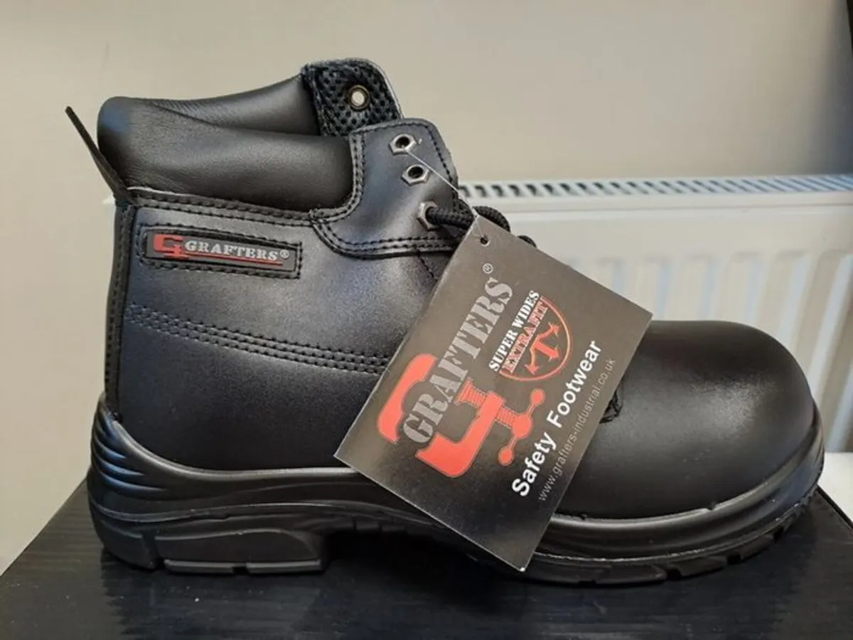 Grafters Safety Boots size 40  UK 7 - Image 1