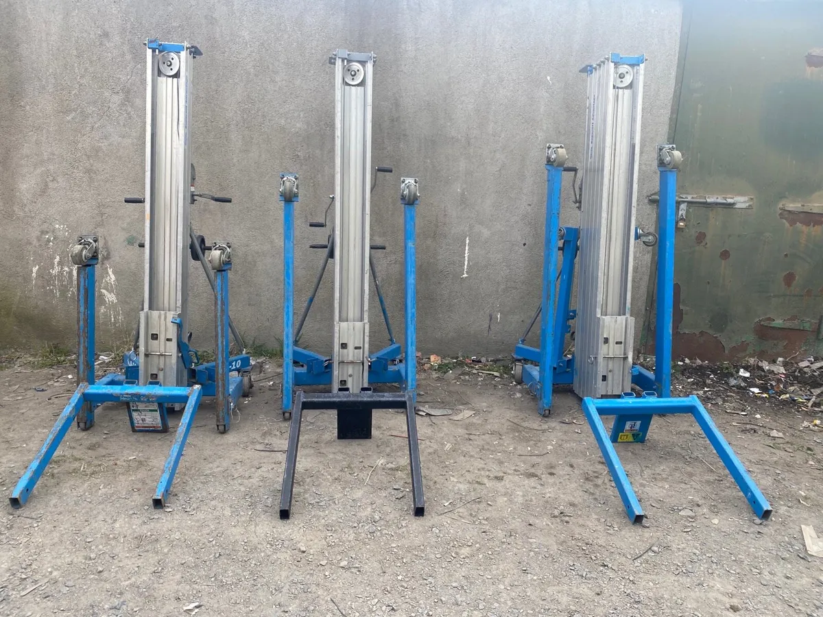 Selection of Genie lifts - Image 3