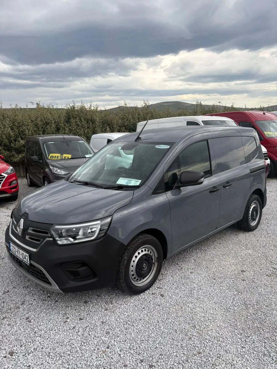 Renault Kangoo 2023 - Image 4