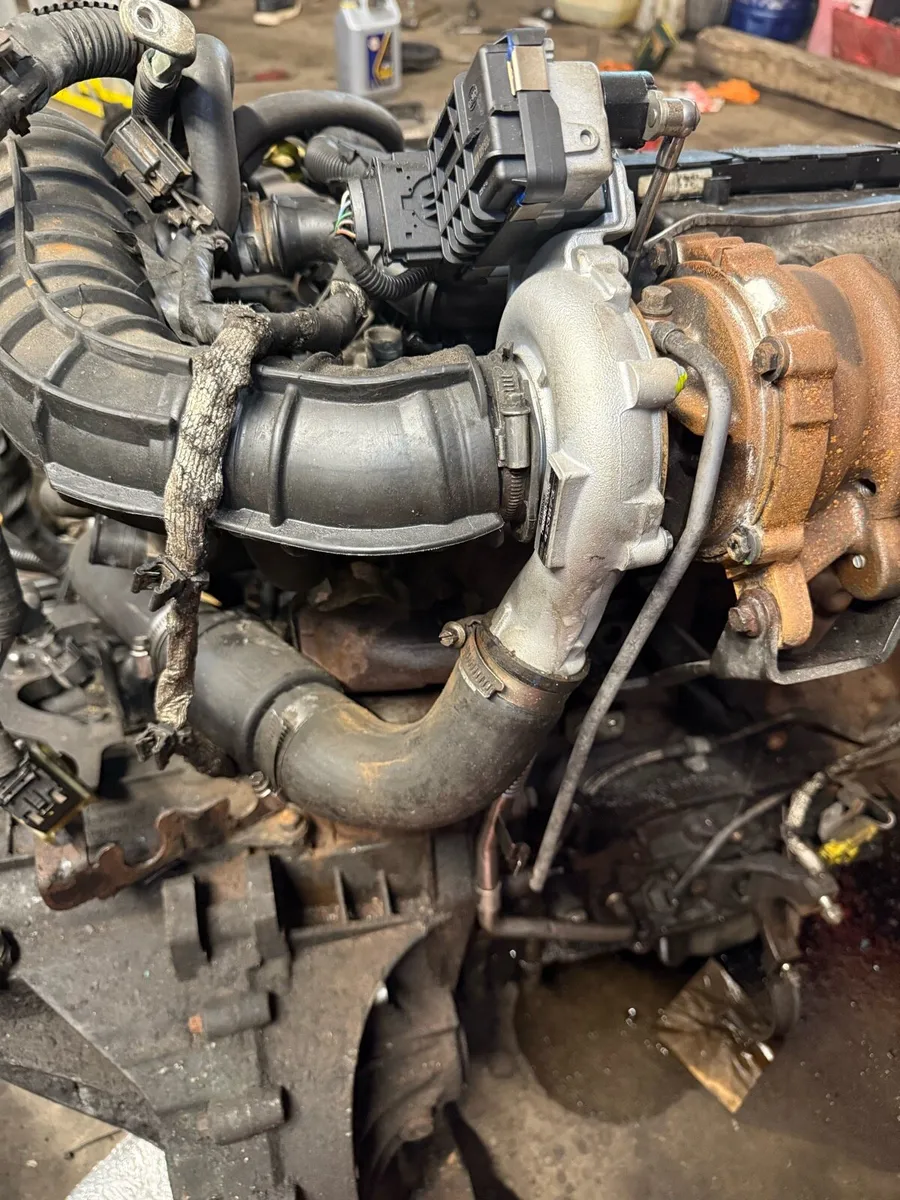 Ford transit complete engine gearbox and turbo - Image 4