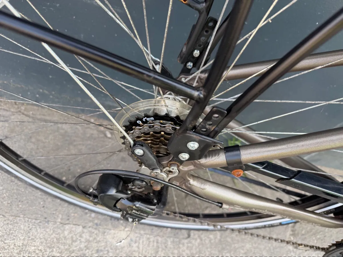 Raleigh Hybrid bike❗️Open 7 days of the week ❗️ - Image 4