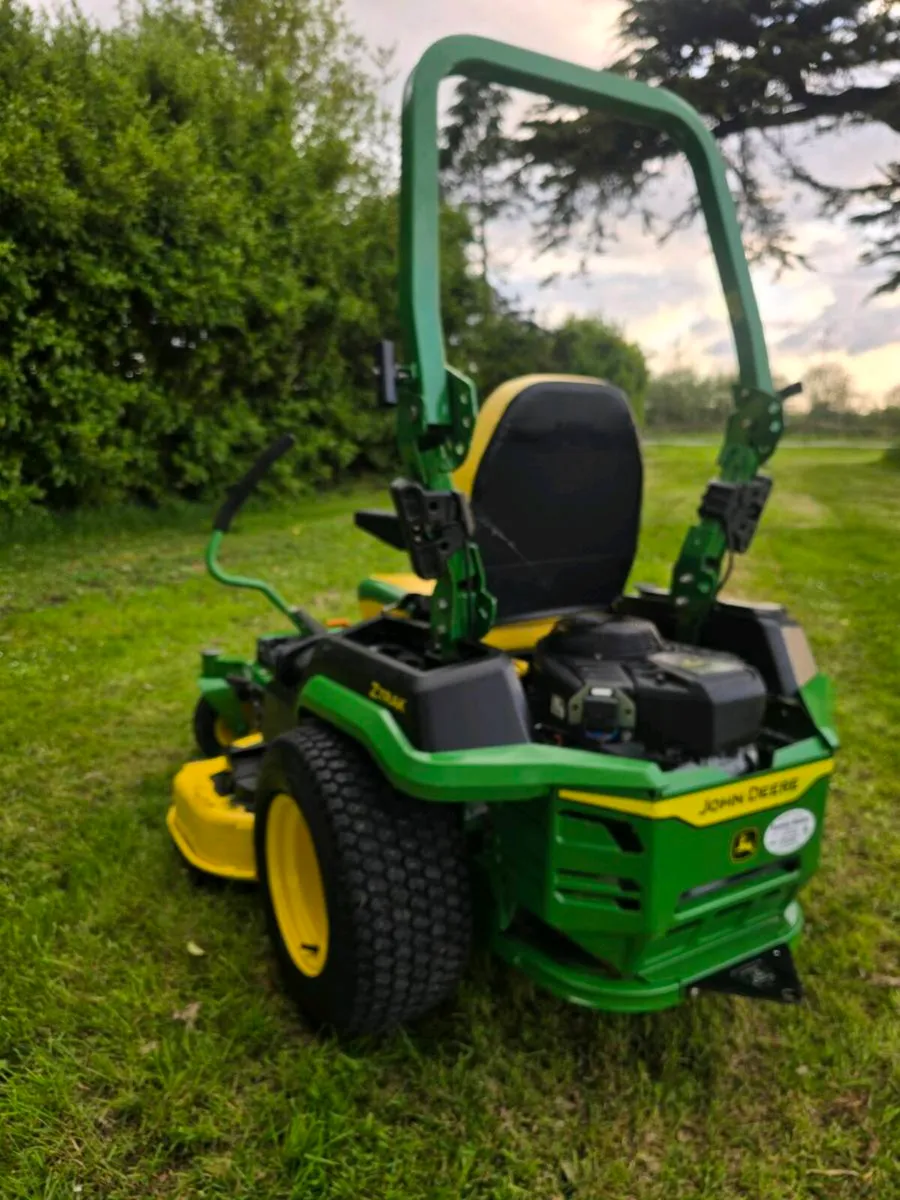 John deere Z545R ride on lawnmower - Image 2