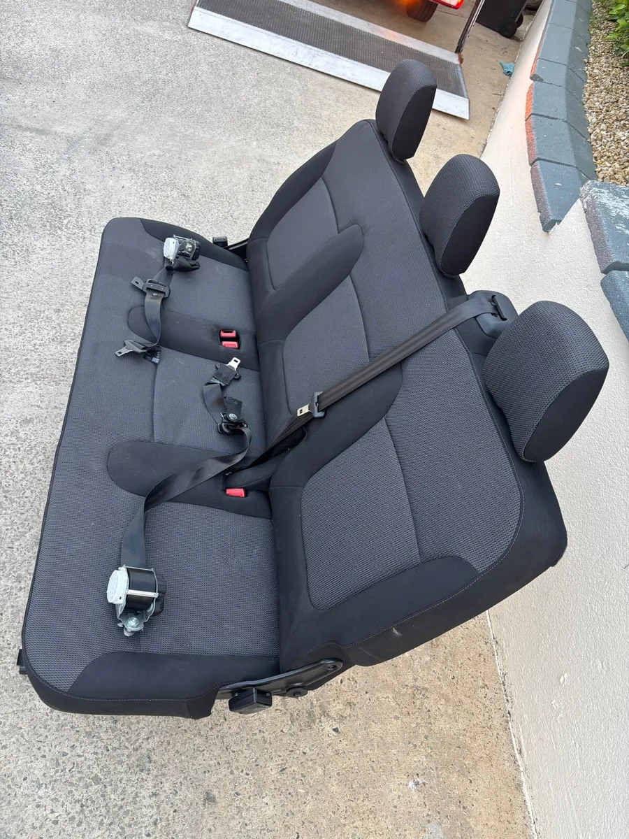 Van Seats Renault Traffic - Image 2