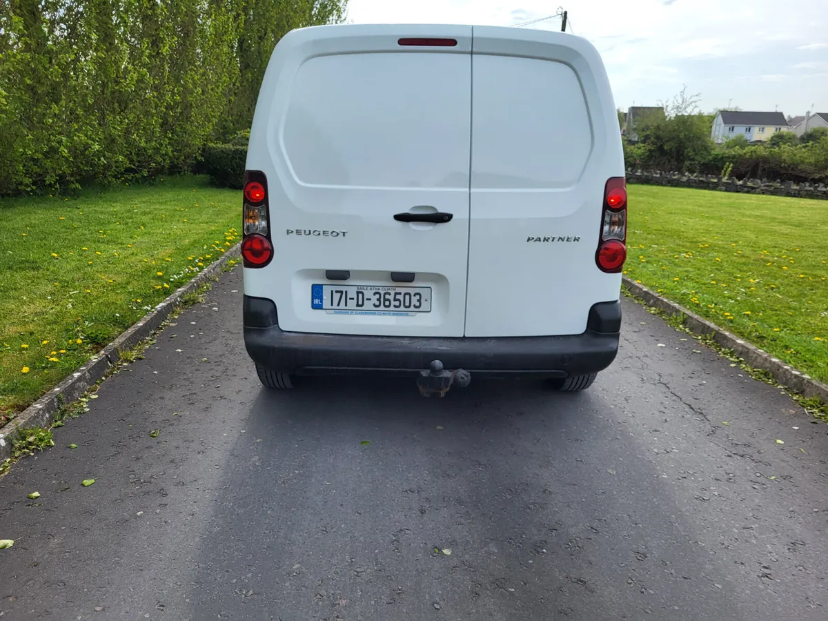 Peugeot Partner 2017  NEW DOE 3/27. - Image 3