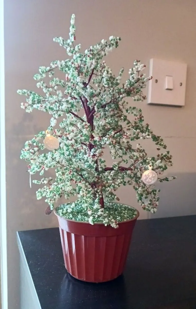 Handmade beaded bonsai money tree - Image 1