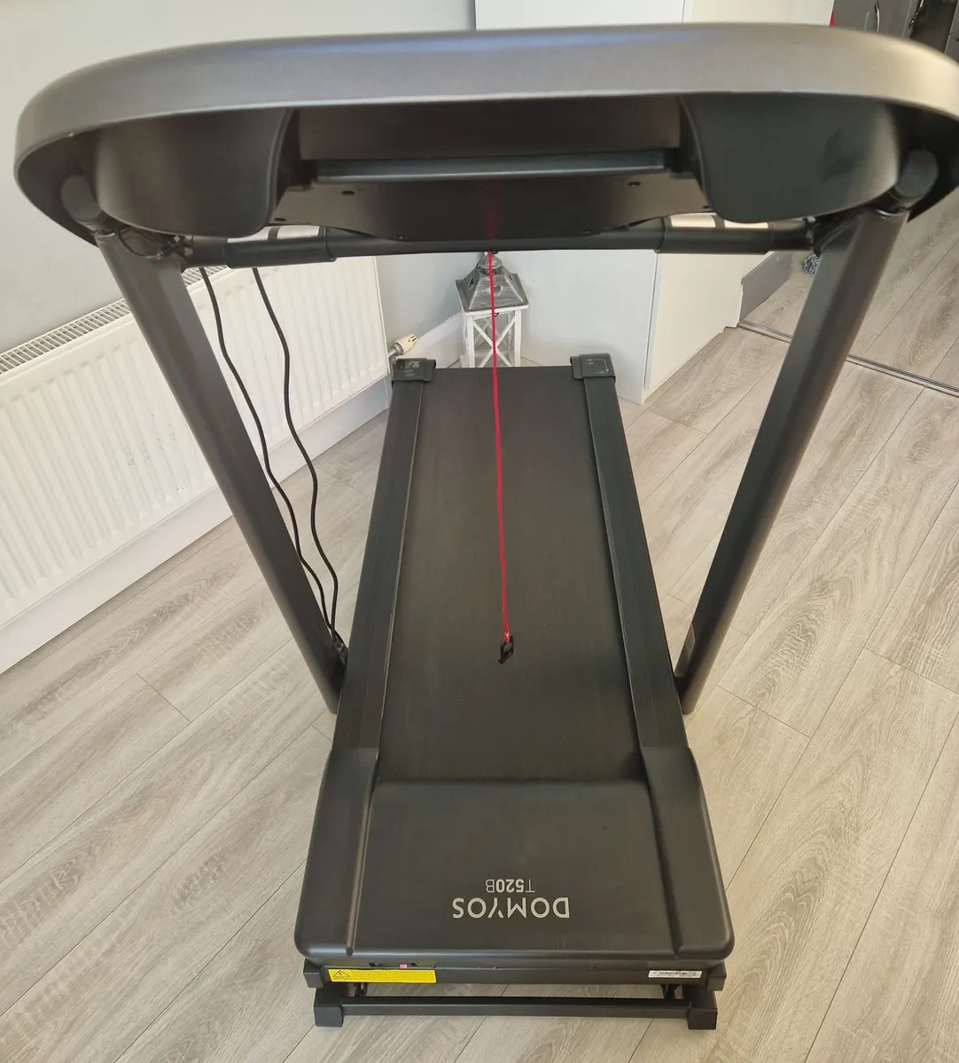 T520b Treadmill - Image 2