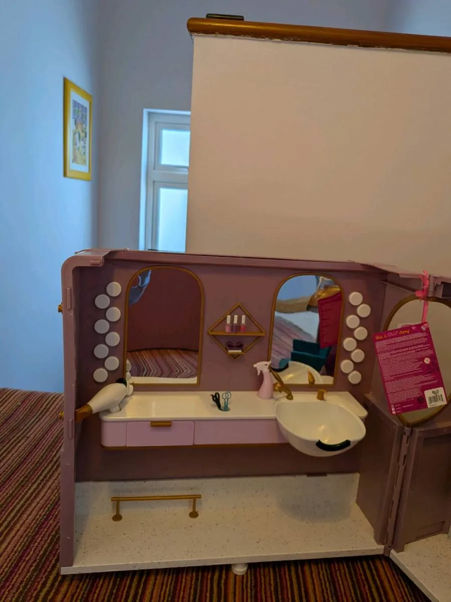 Our Generation Hair Salon and Stables - Image 3