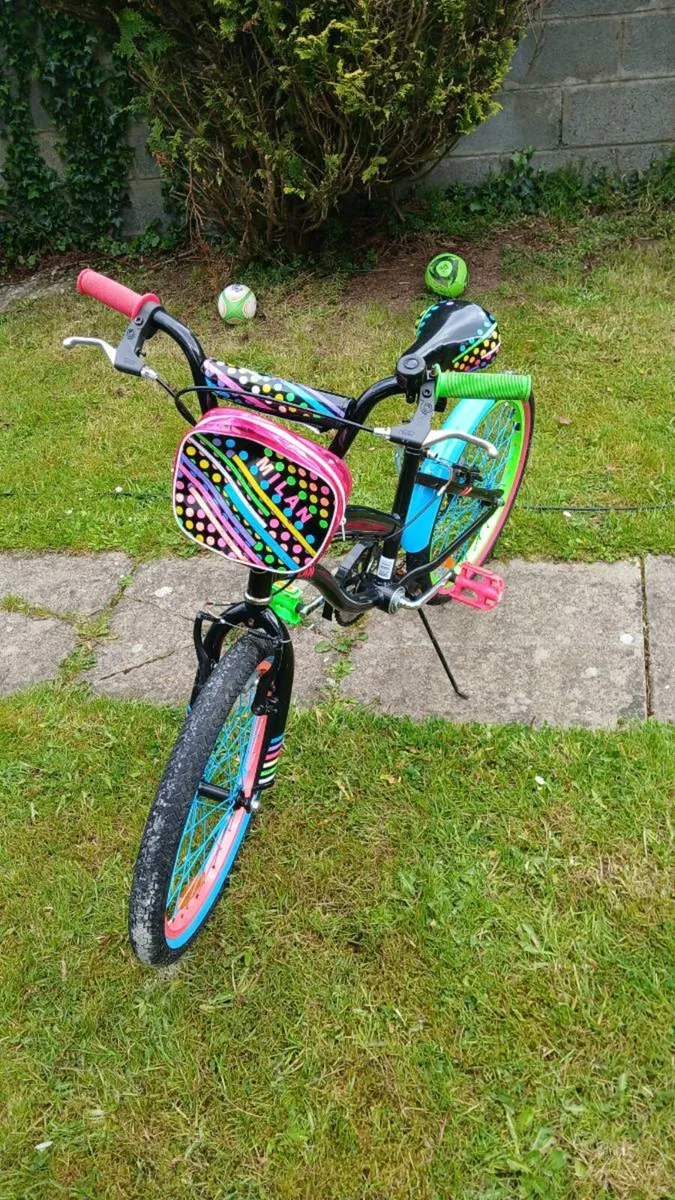 Girls 20" Rainbow Bike - Like New - Image 2