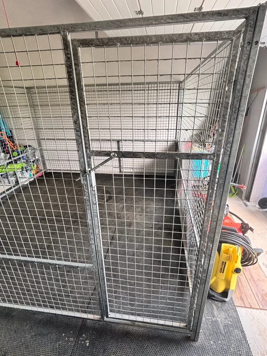 Dog Pen & Kennel - Image 2
