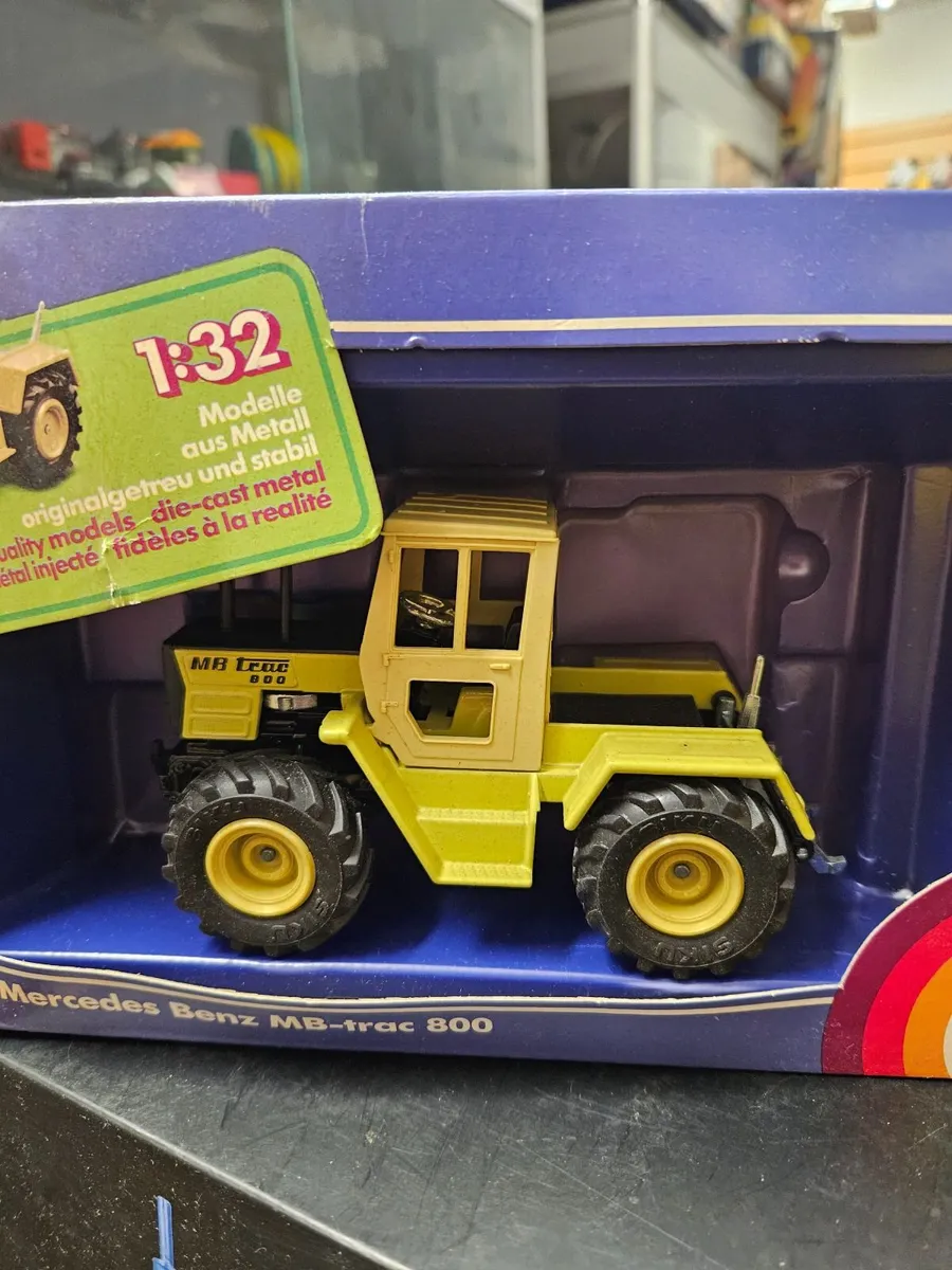 Britain's Siku Mercedes Tractor - Image 2