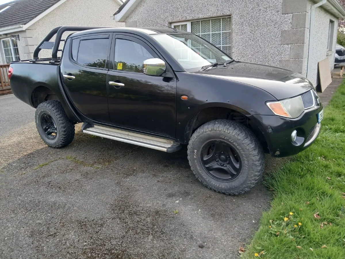 Mitsubishi L200 2009 - Image 2
