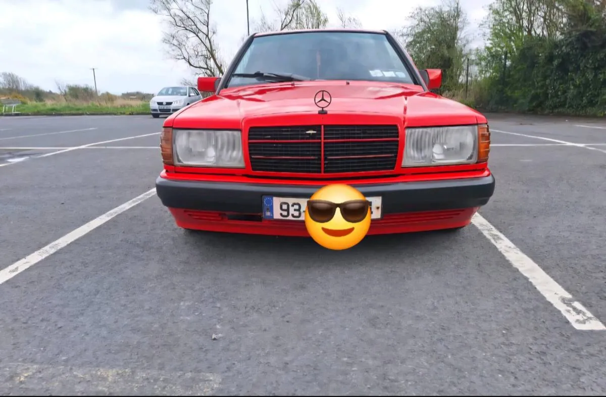 Mercedes 190 d 2.5 - Image 1