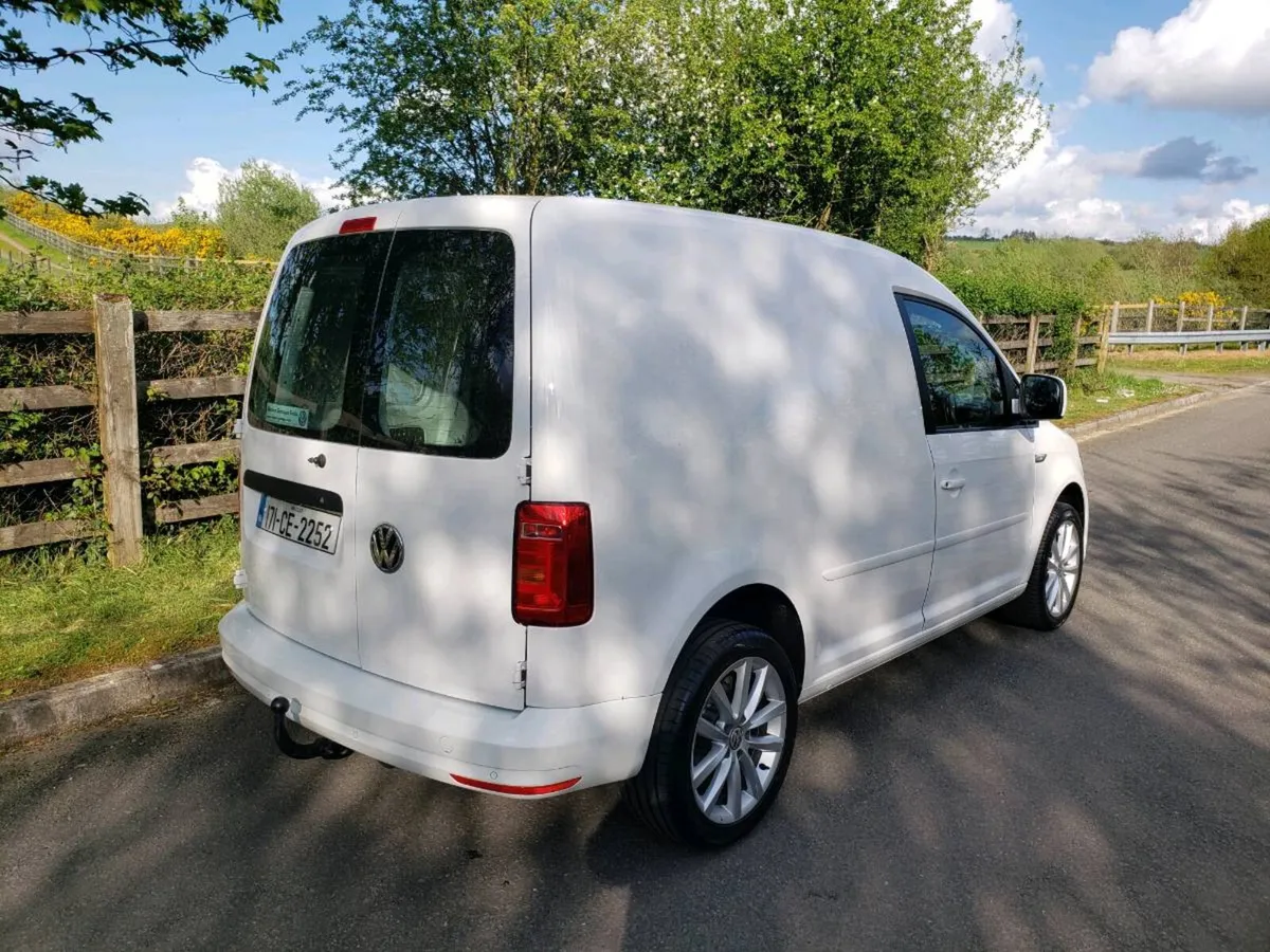 2017 Volkswagen Caddy 2.0 TDI - Image 2