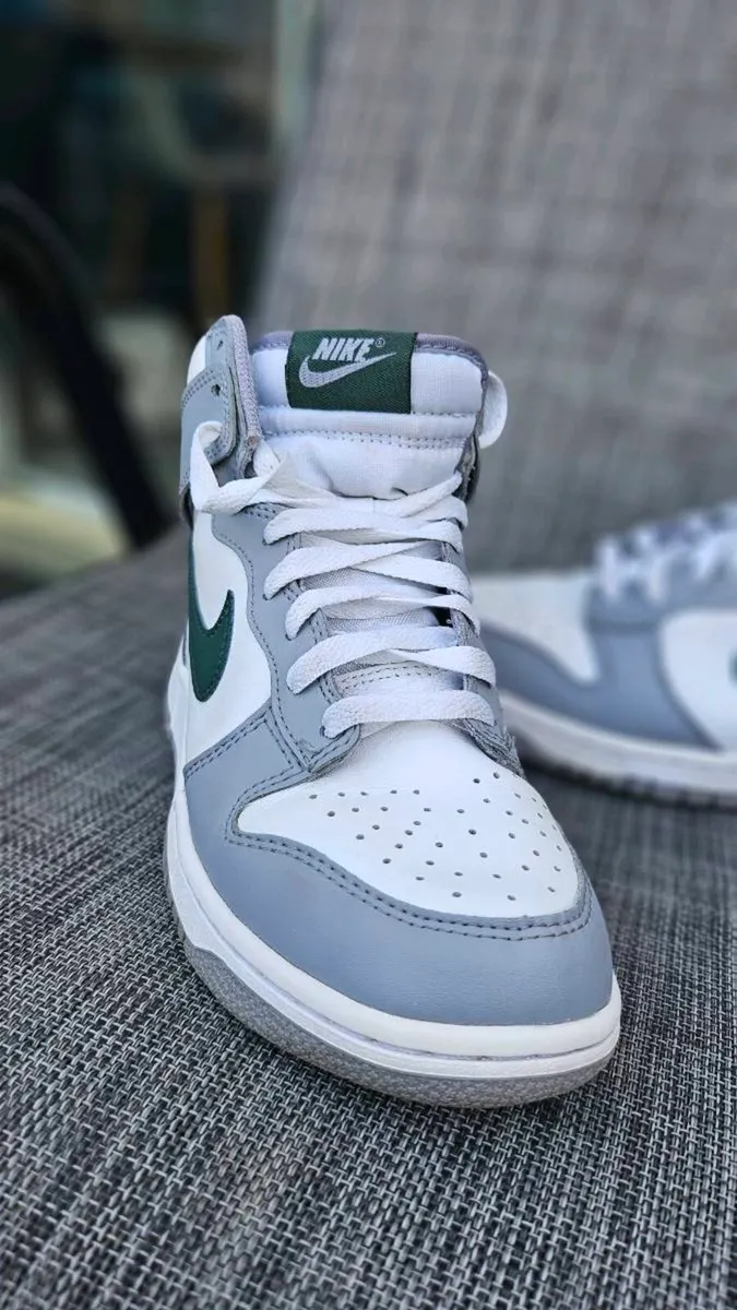 NIKE Dunks High GS - Image 2