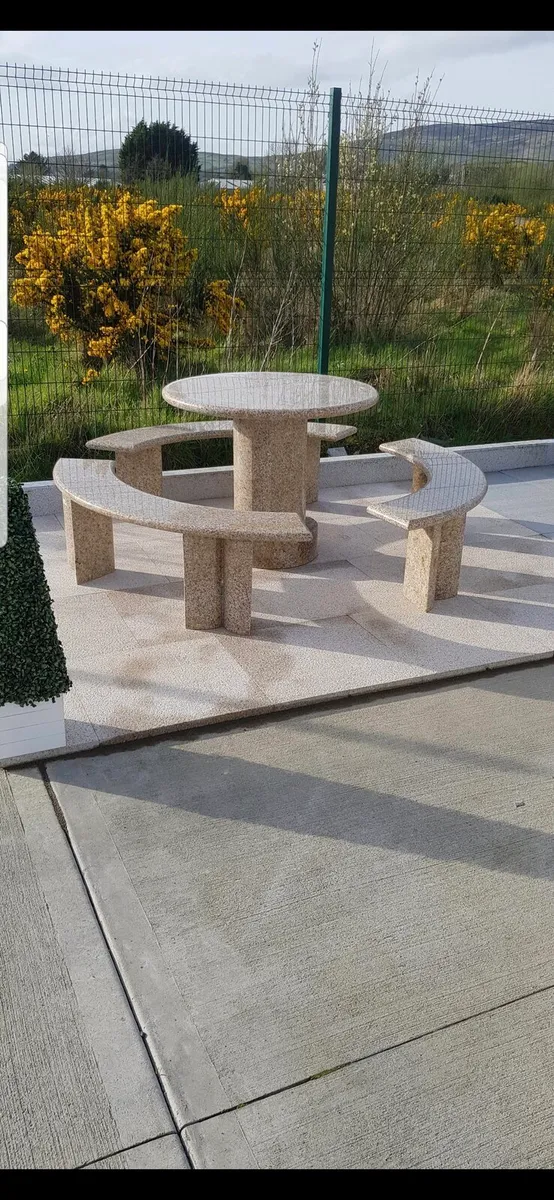 Tables and benches - Image 4