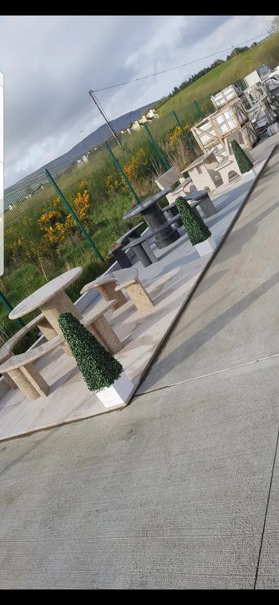 Tables and benches - Image 1