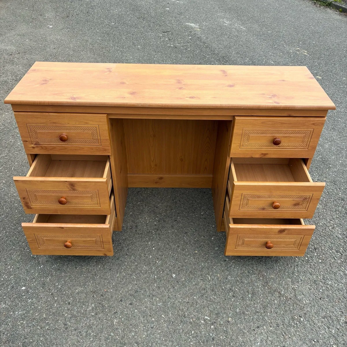Pine Dresser / Desk - Image 3