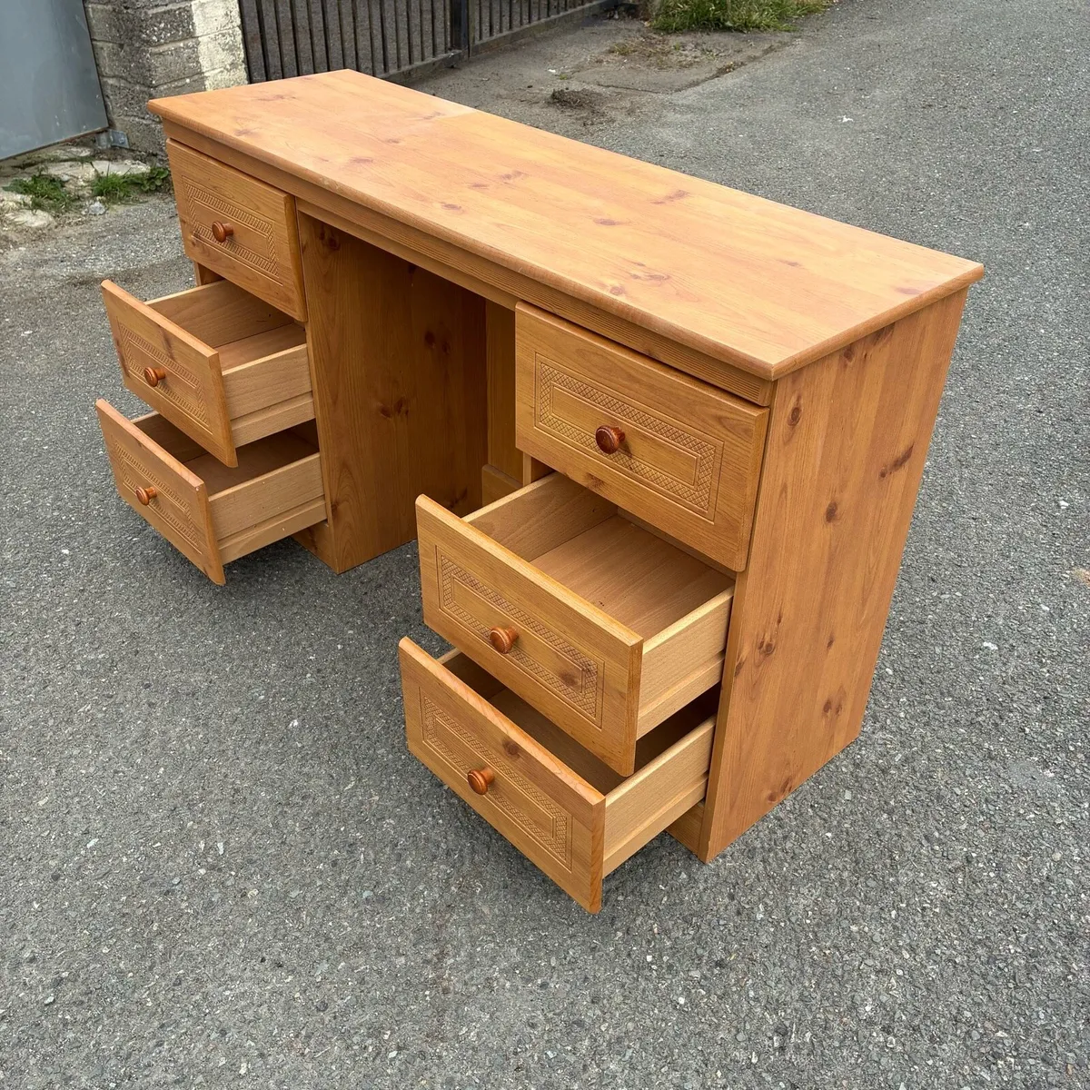 Pine Dresser / Desk - Image 4