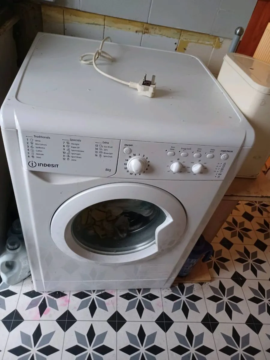 House clearance - Image 1