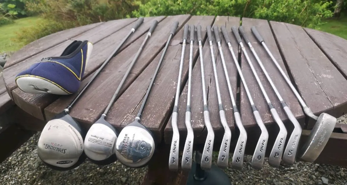 Gents Starter Sets, 8 irons 3 woods, putter &bag. - Image 4