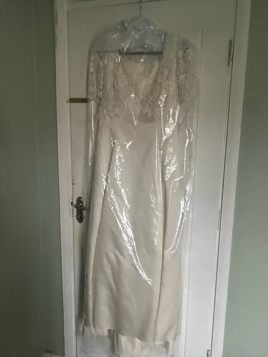 wedding dress - Image 1