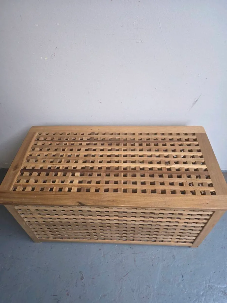 Wooden laundry basket - Image 2