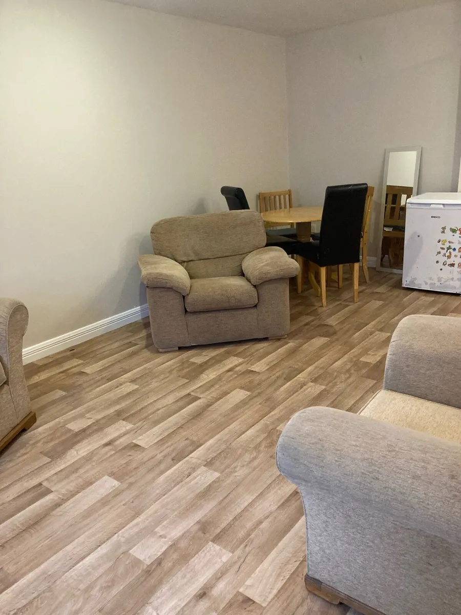 Townhouse - Centre of Longford - Image 4