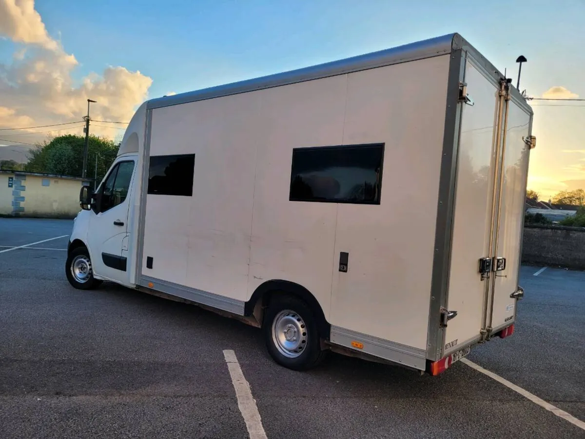 2016 RENAULT MASTER LWB CAMPERVAN. - Image 2