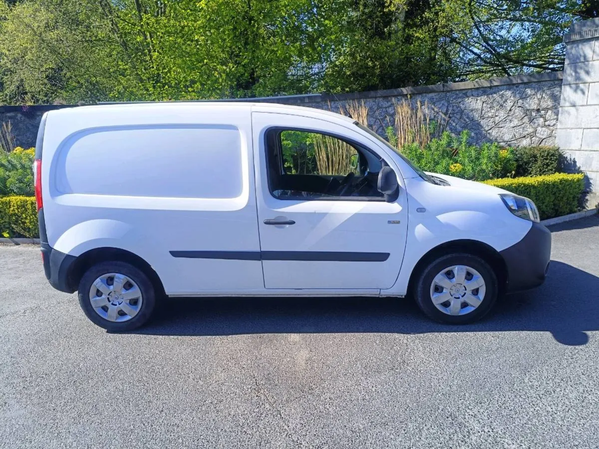 Renault Kangoo electric 70kw van - Image 2