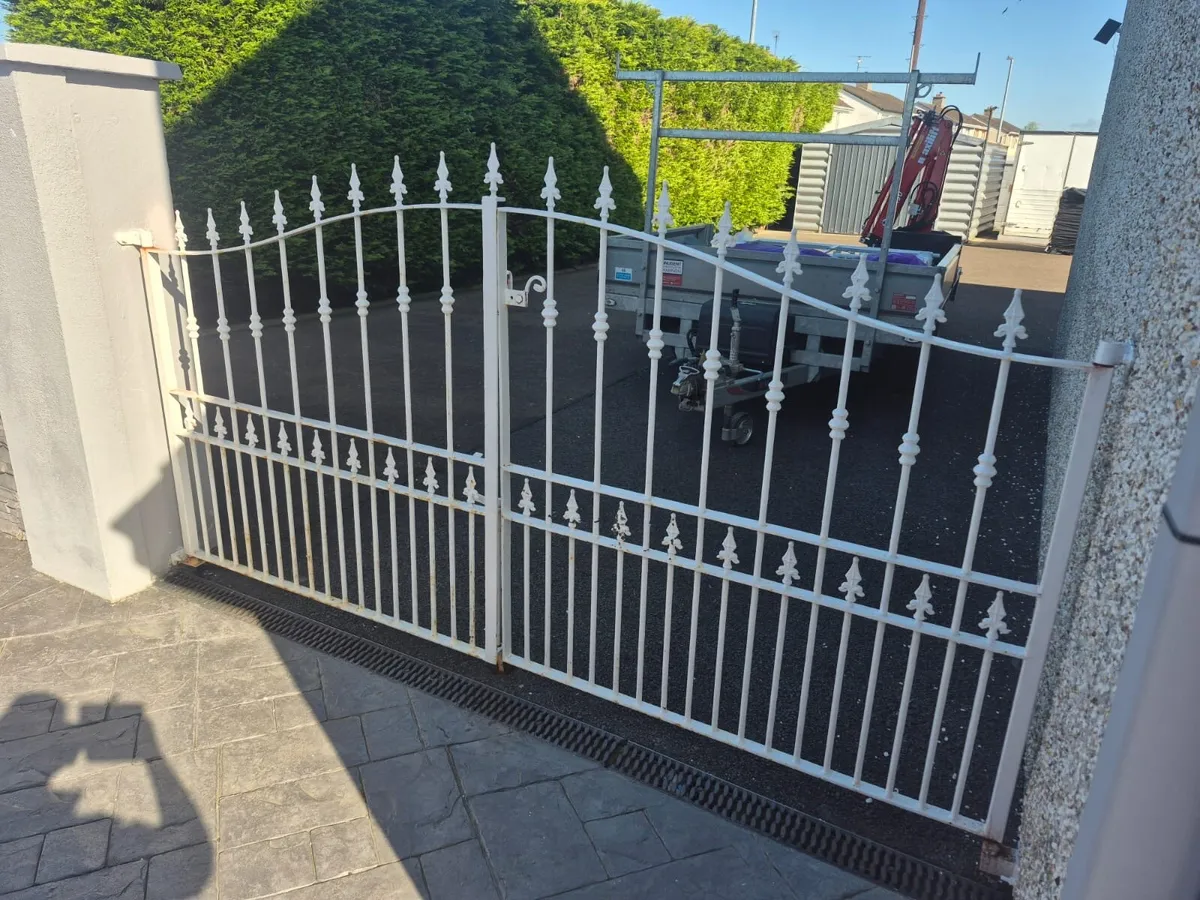 Entrance Gates - Image 1