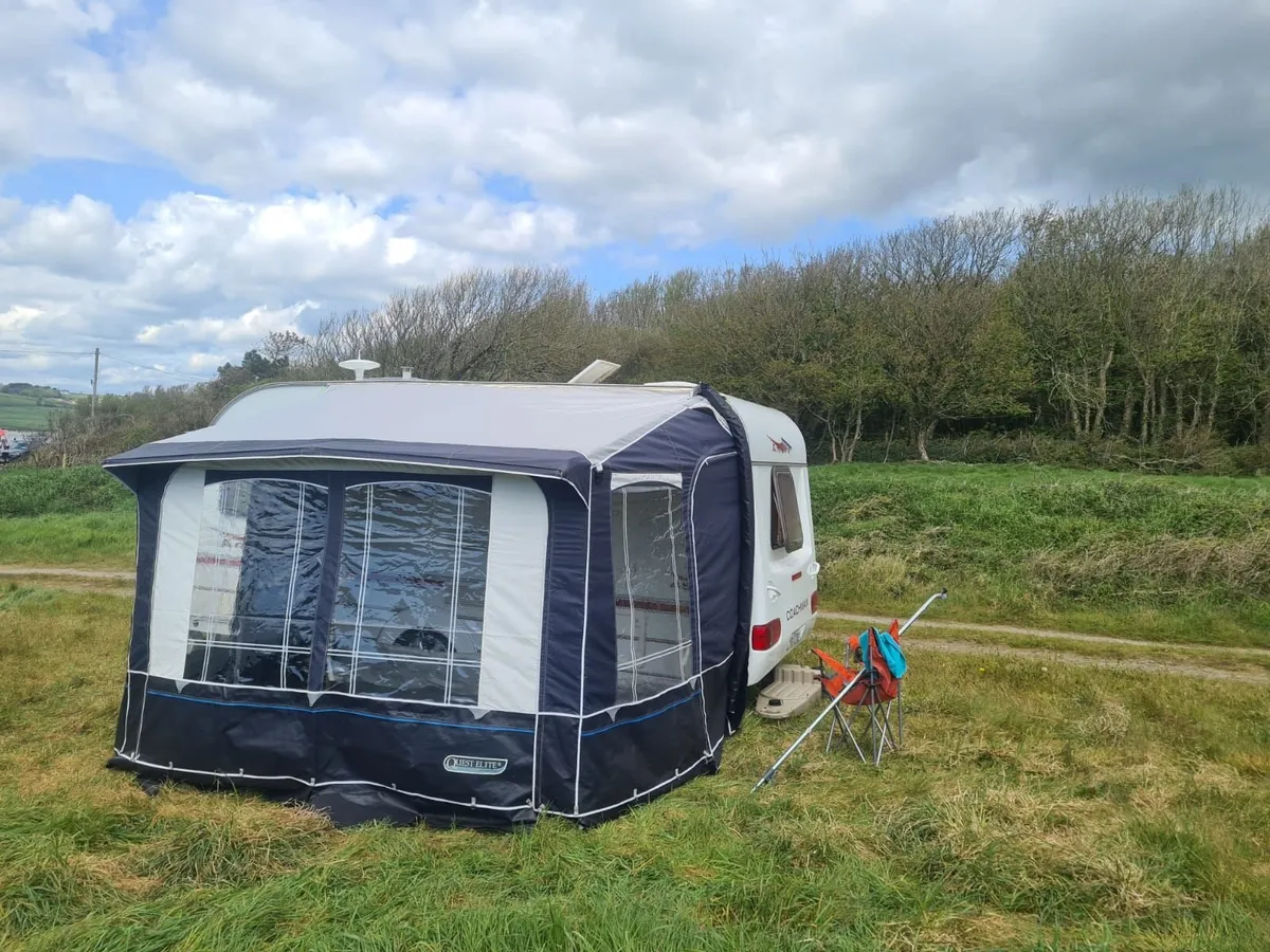 Caravan - Image 3