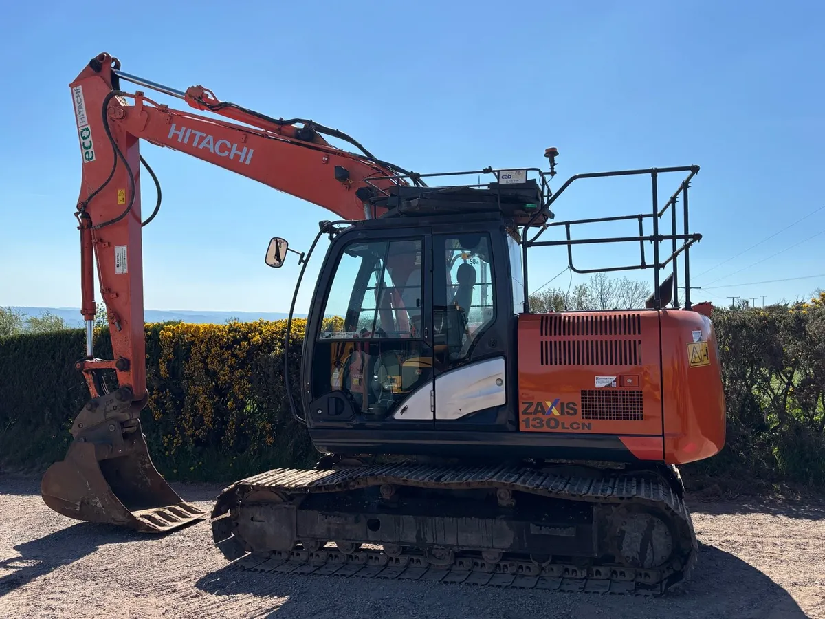 Hitachi ZX130-5 - Image 2