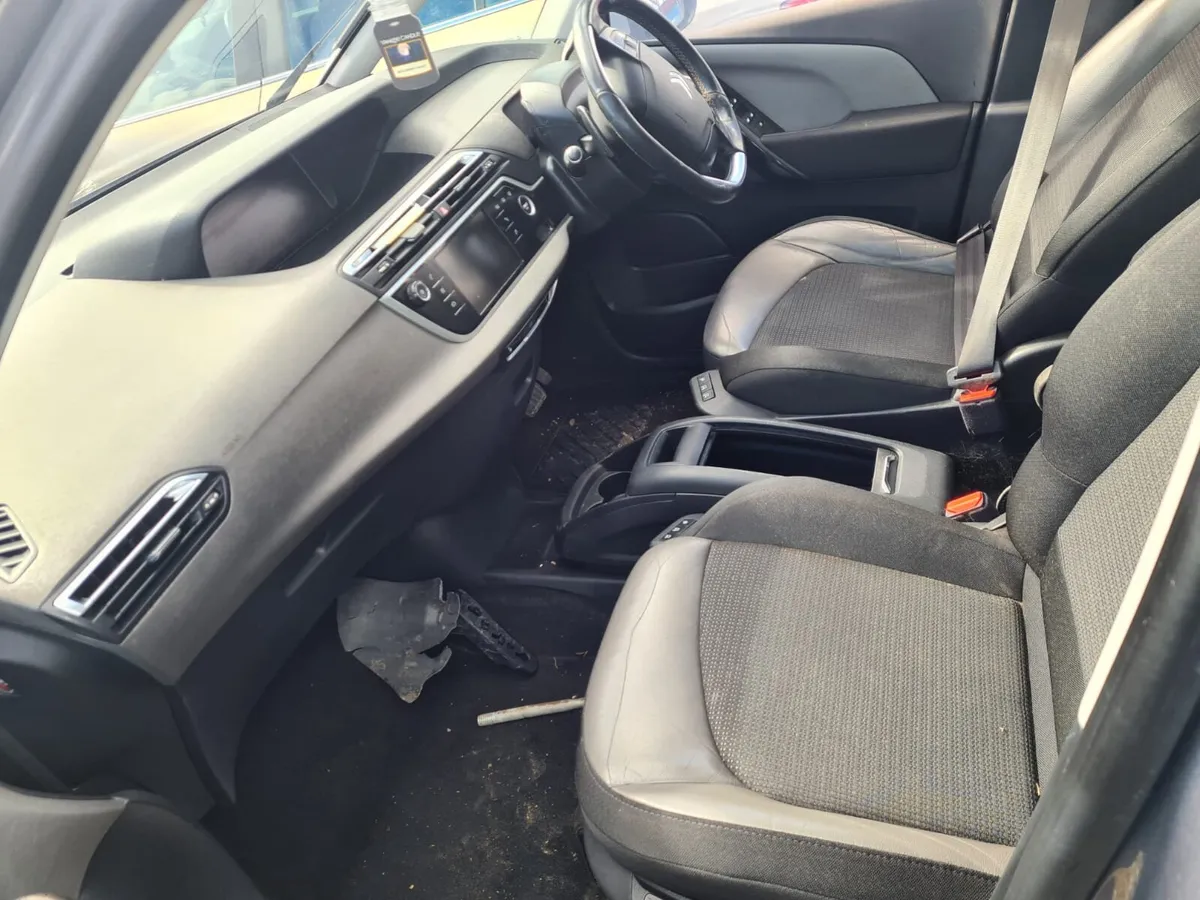 171 Citroen C4 Grand Picasso - Image 3