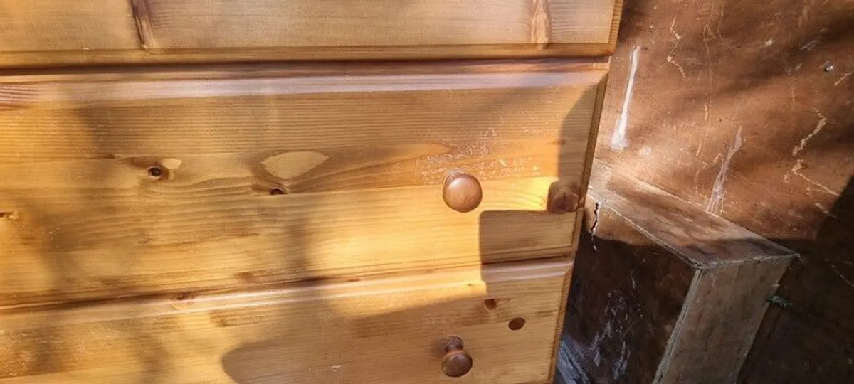 Set of 2 Wooden Finish Chest of Drawers - Image 4