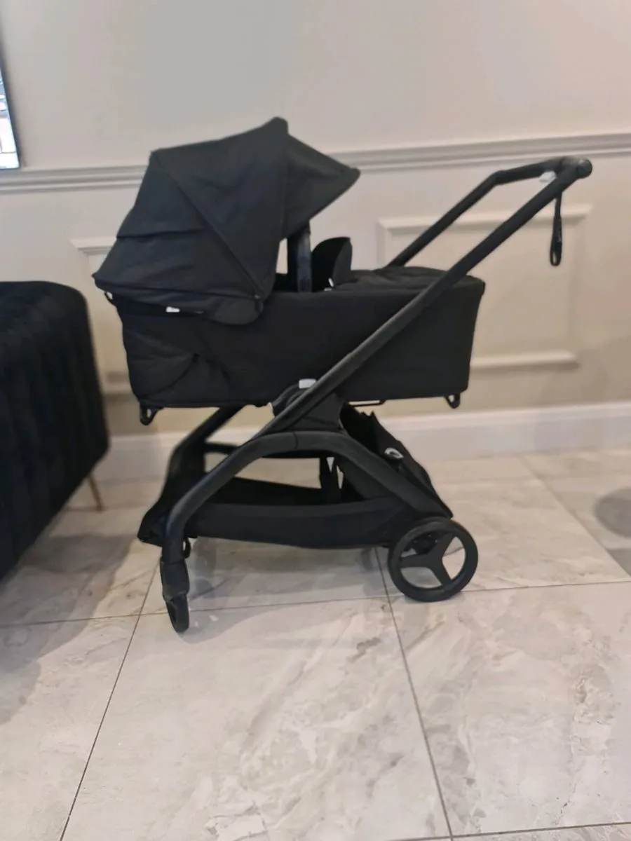 Bugaboo Dragonfly Pushchair and Bassinet - Image 1