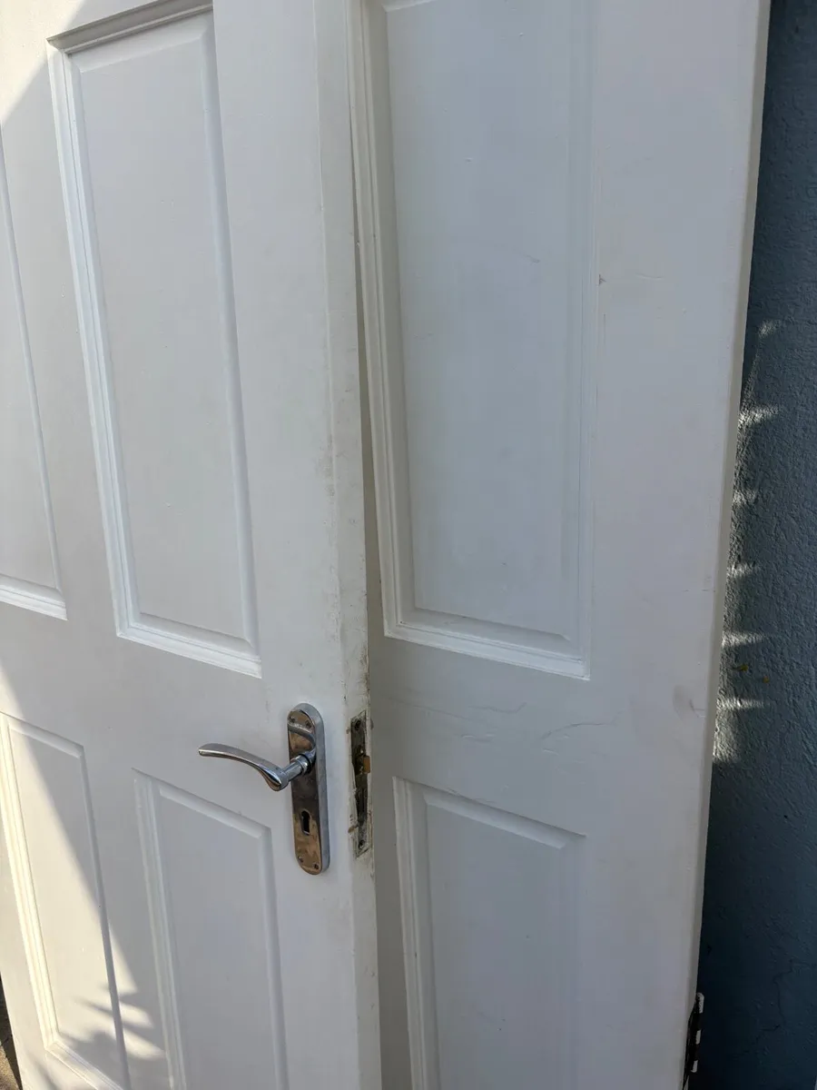 Interior doors - Image 4