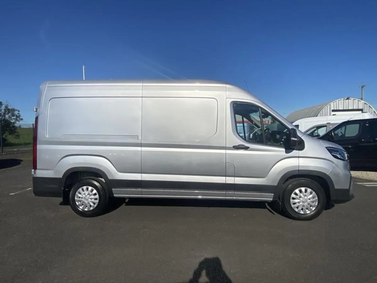 Maxus DELIVER 9 LWB  FWD 2.0 D20 150 Lux  Van - Image 4