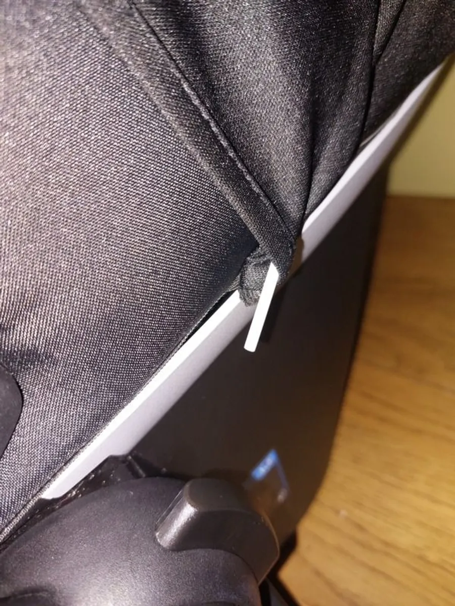 Enfasafe Rear Facing Car Seat with Isofix Base - Image 3