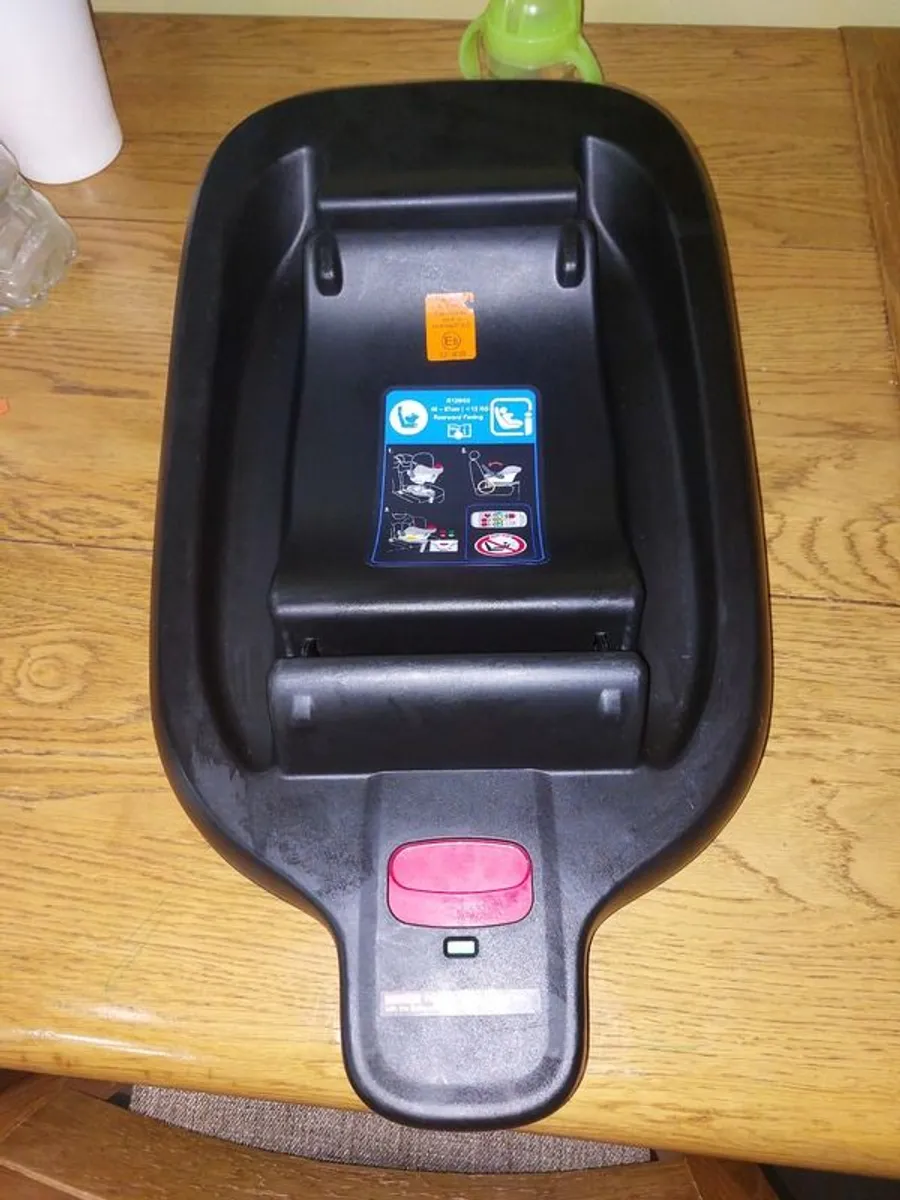 Enfasafe Rear Facing Car Seat with Isofix Base - Image 4