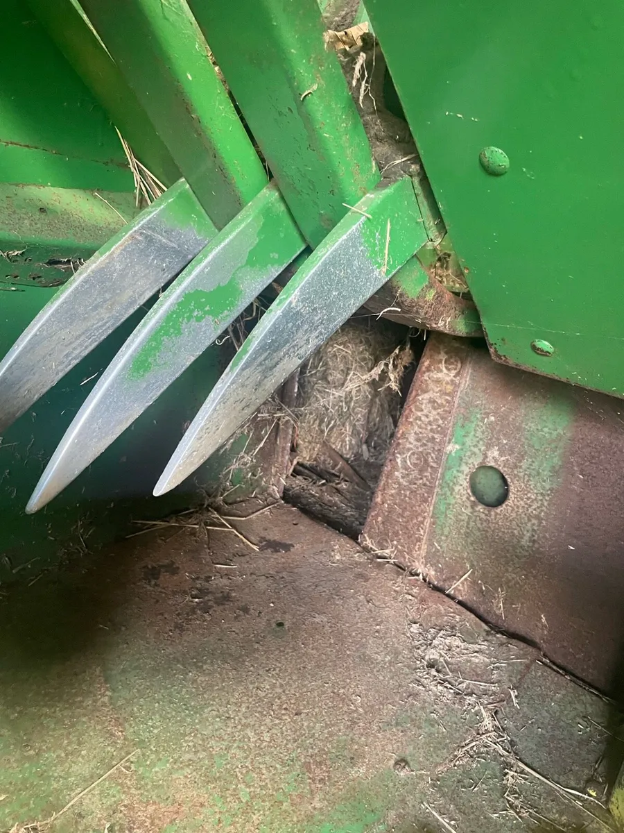 John Deere 456a square baler*** very clean baler - Image 4
