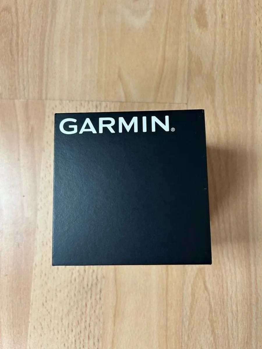 Garmin Fenix 8 - Carbon Grey DLC Titanium - 51mm - Image 3
