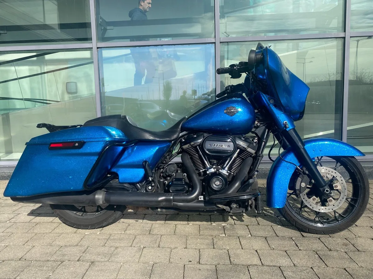 2021 Harley Davidson streetglide - Image 1