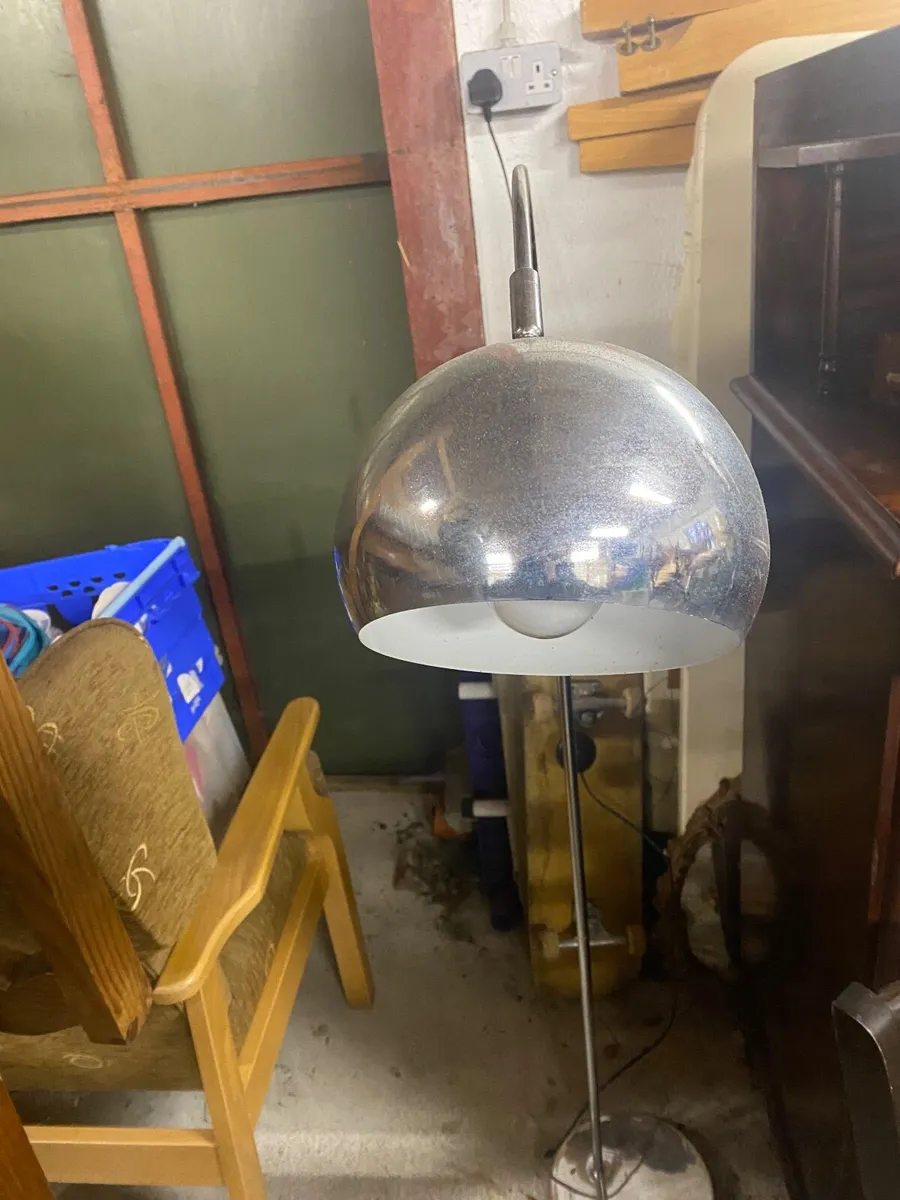 Tall lamp - Image 2